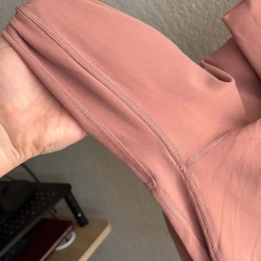 lululemon mauve pink cropped leggings